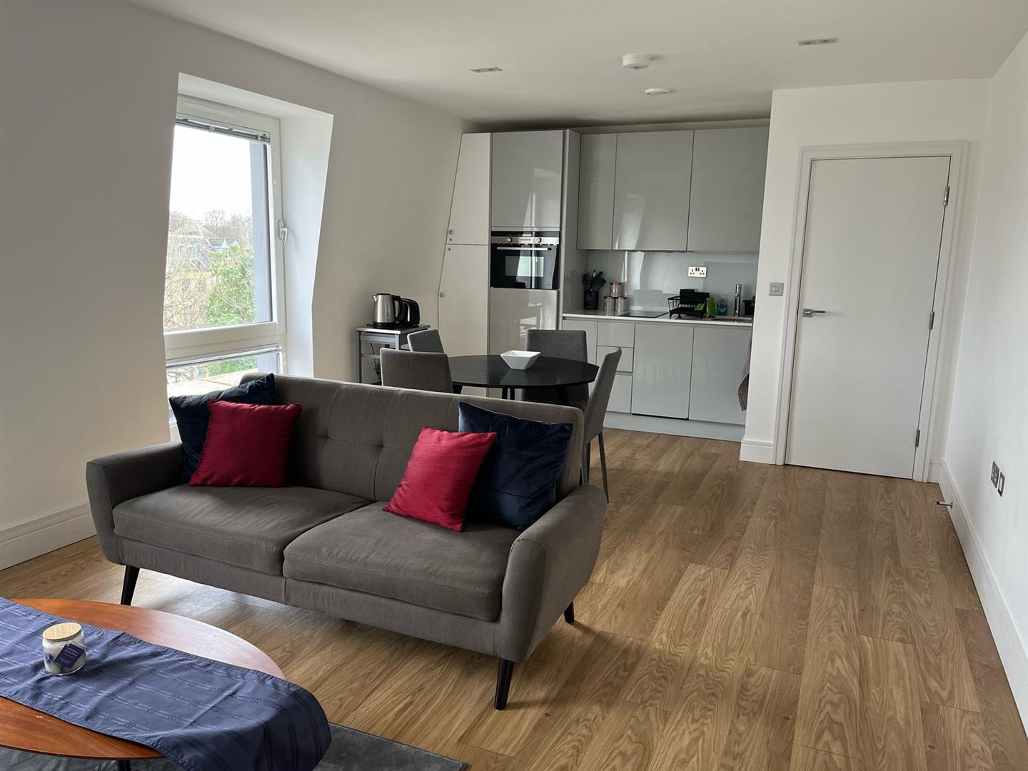 2 bed apartment to rent in Langwood House, Rickmansworth  - Property Image 9