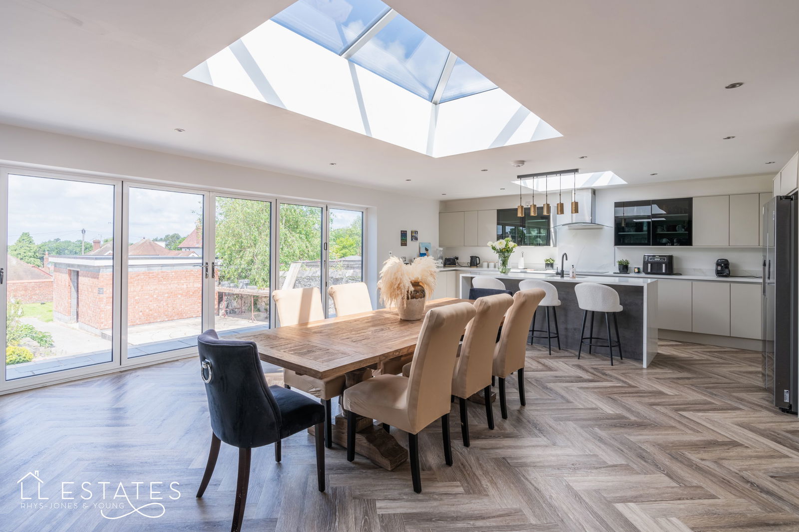 4 bed detached house for sale in Gronant Road, Prestatyn 1