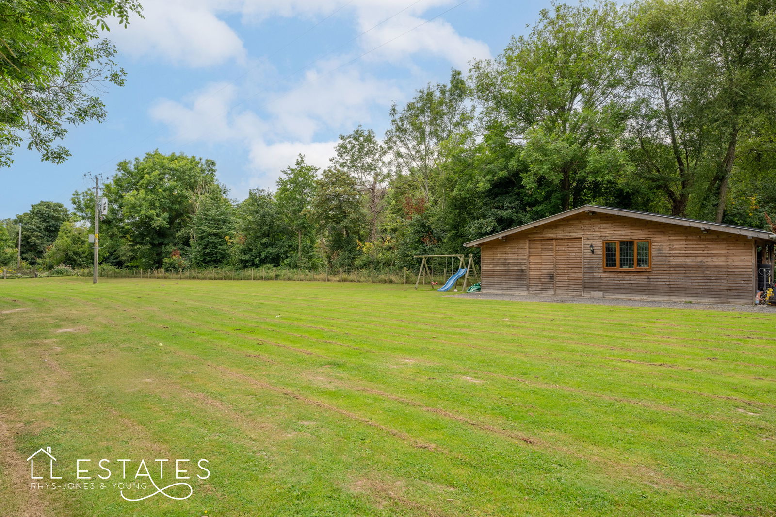 3 bed detached house for sale in Lower Denbigh Road, St. Asaph  - Property Image 12
