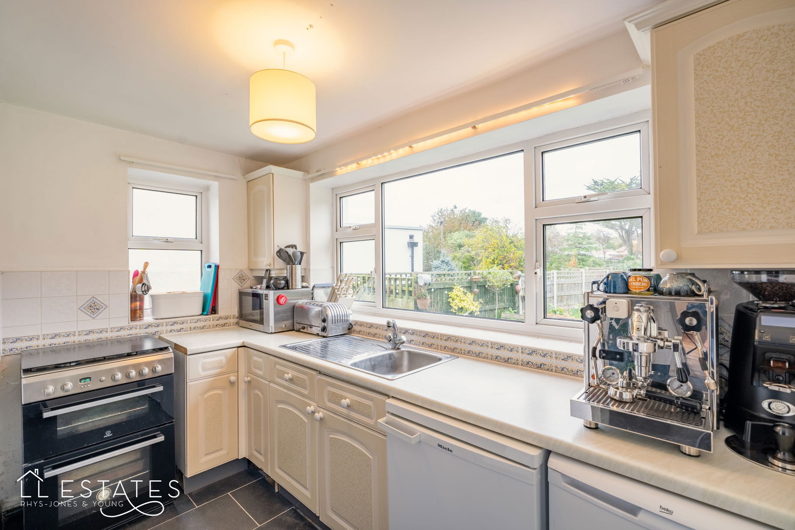 4 bed detached house for sale in West Avenue, Prestatyn  - Property Image 3