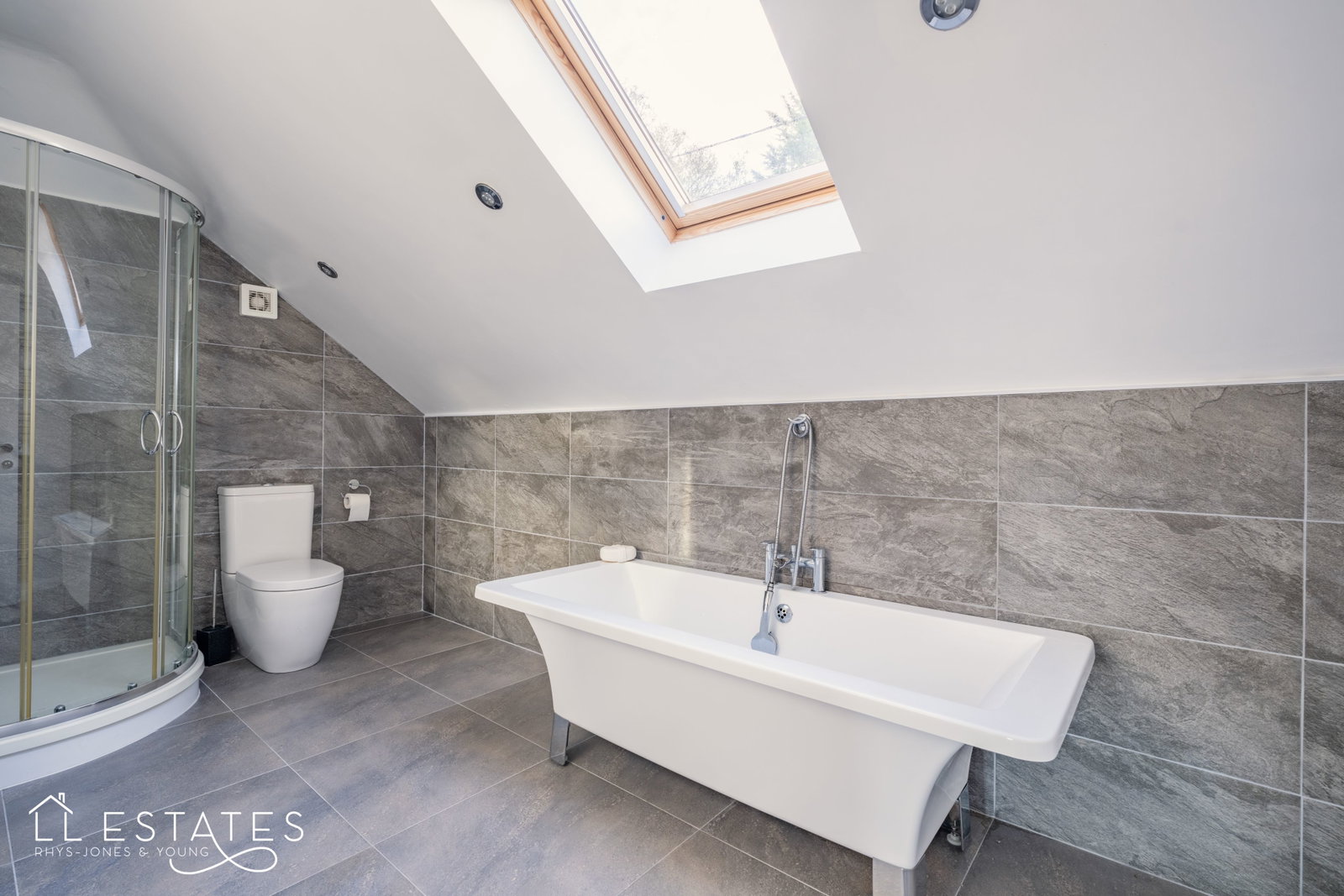 3 bed detached house for sale in Waterfall Road, Dyserth  - Property Image 16