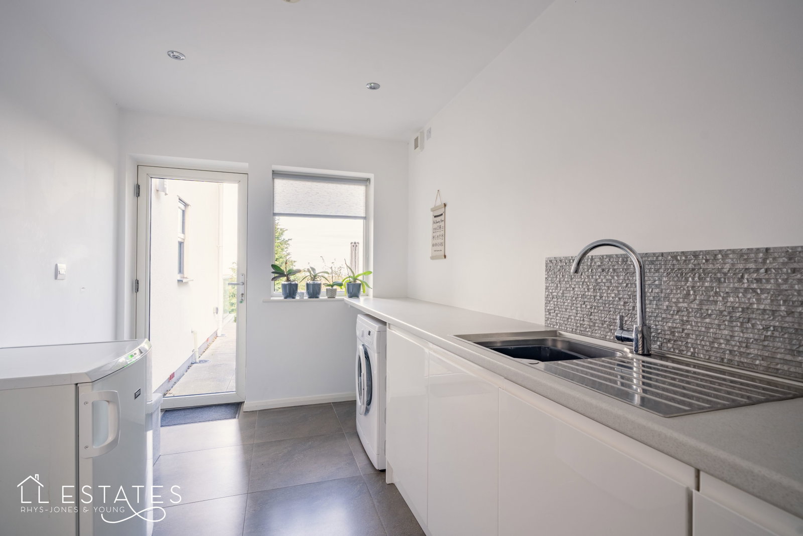 3 bed detached house for sale in Waterfall Road, Dyserth 6