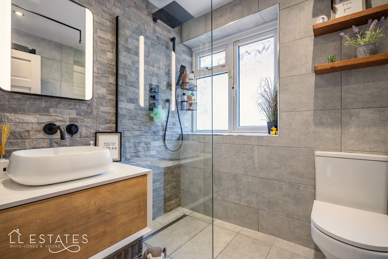 2 bed bungalow for sale in Abbey Drive, Gronant, Prestatyn  - Property Image 7