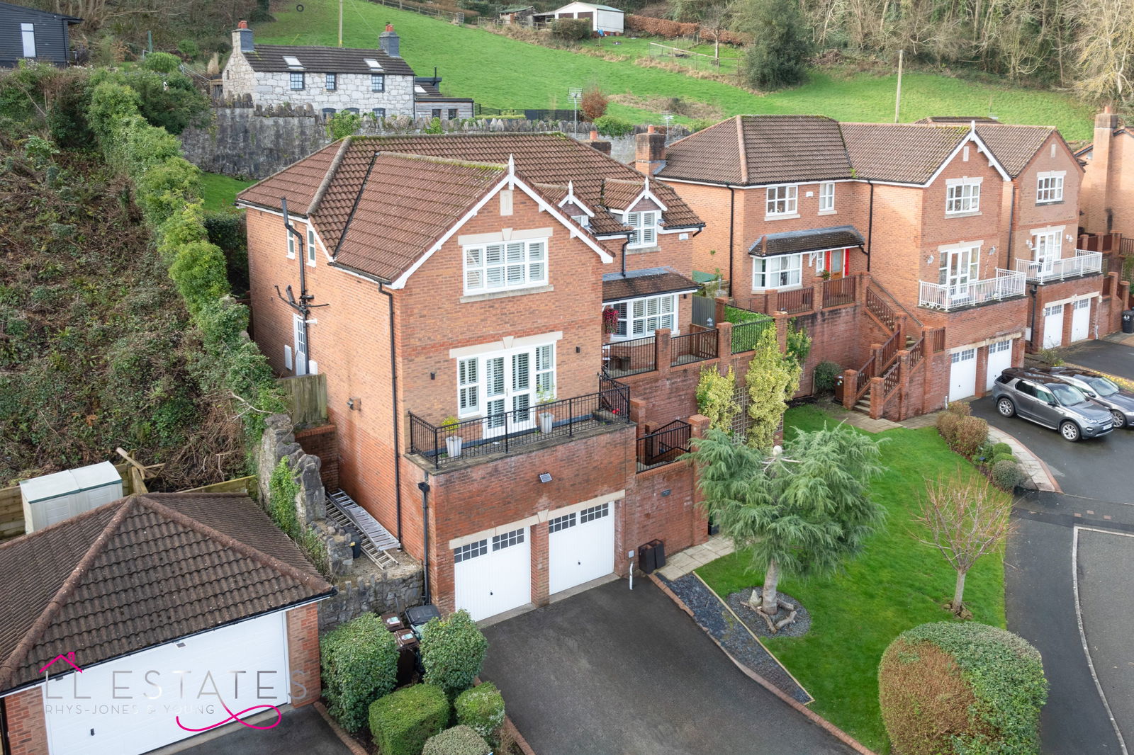 5 bed detached house to rent in Lon Y Berllan, Abergele - Property Image 1