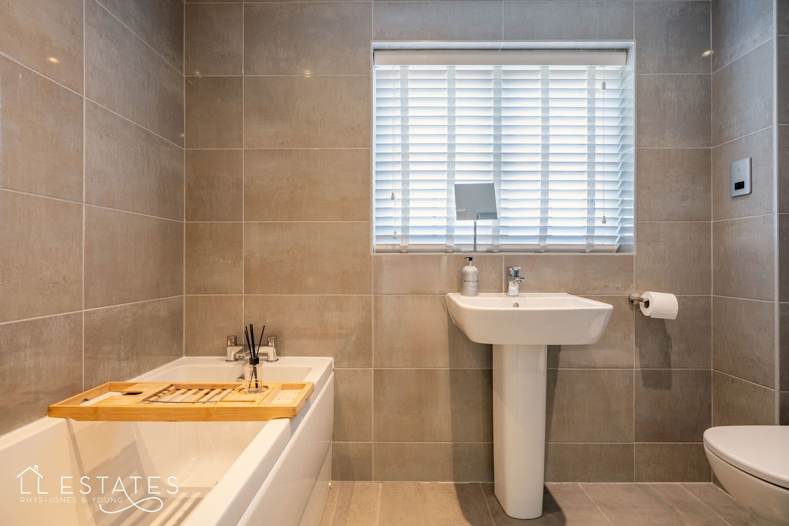 4 bed detached house for sale in Llys Walsh, Rhyl  - Property Image 13