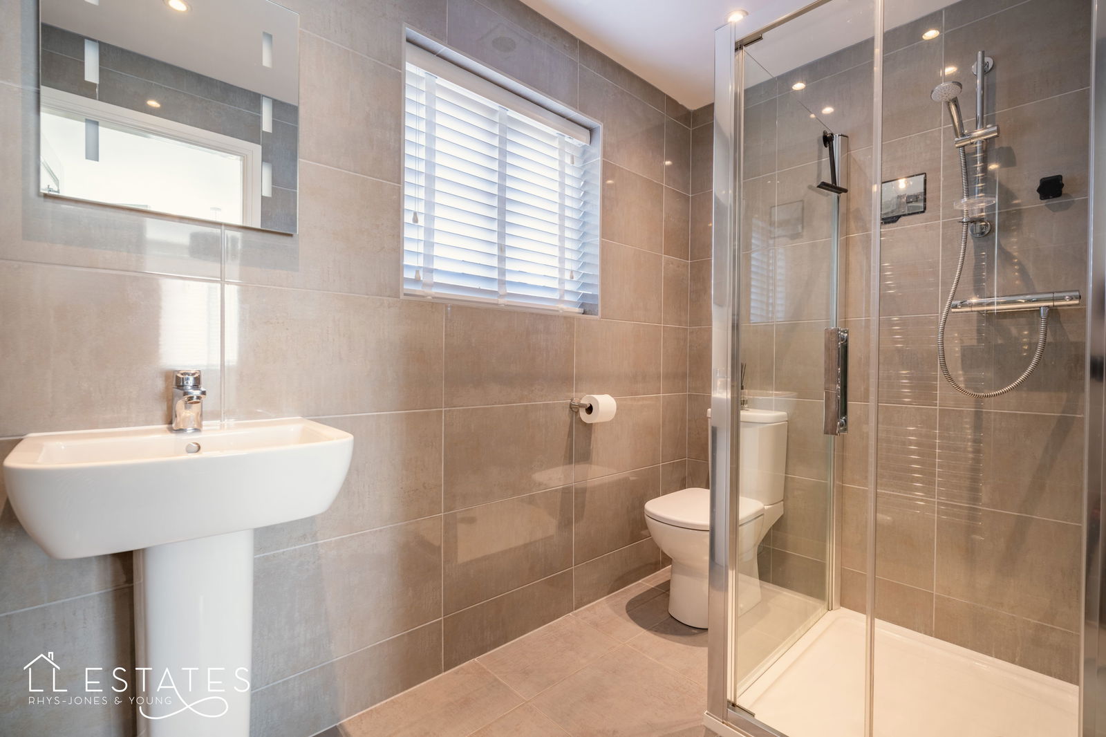 4 bed detached house for sale in Llys Walsh, Rhyl  - Property Image 10