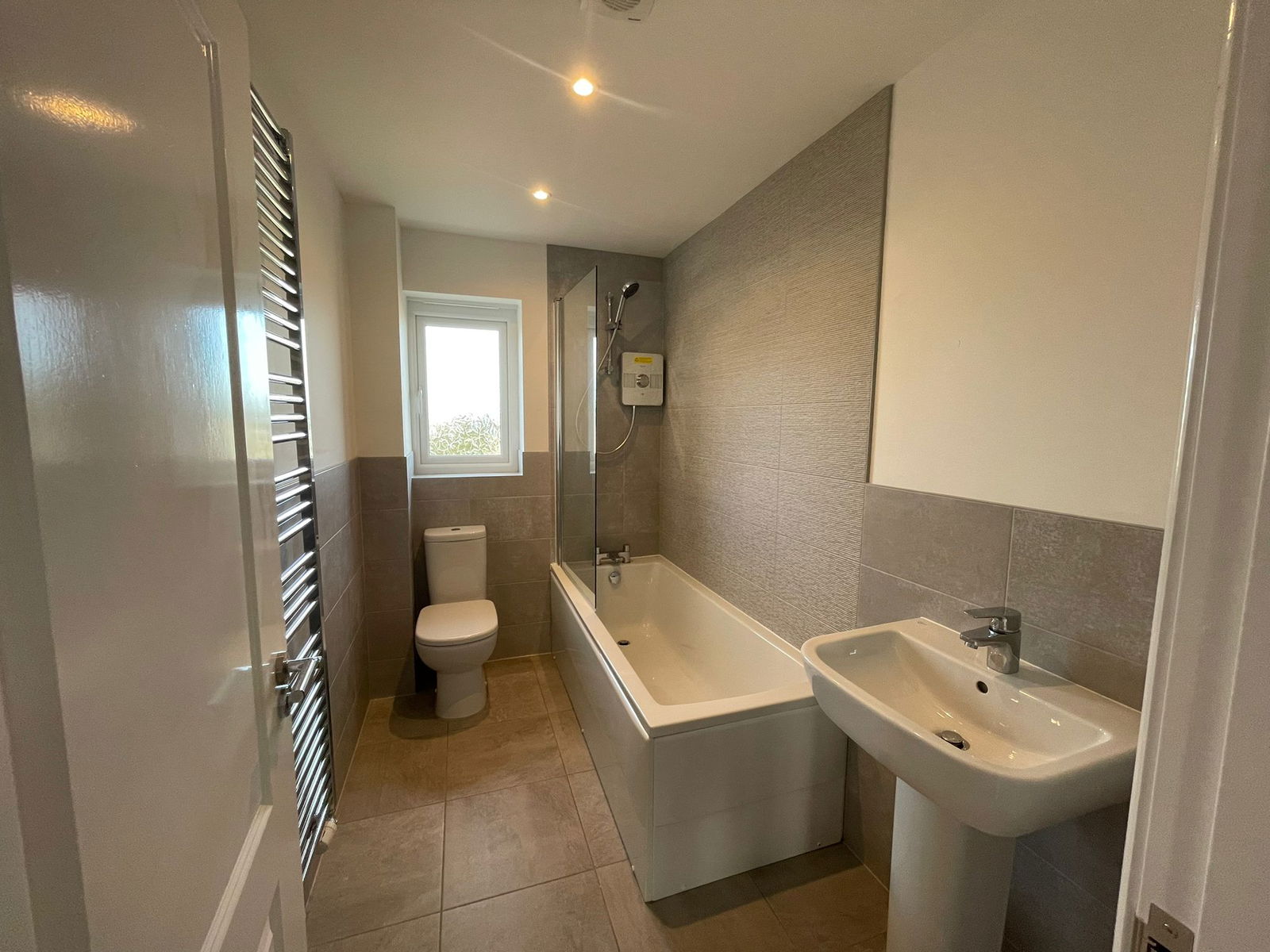 3 bed detached house to rent in Bryn Twr, Rhuddlan, Rhyl  - Property Image 9