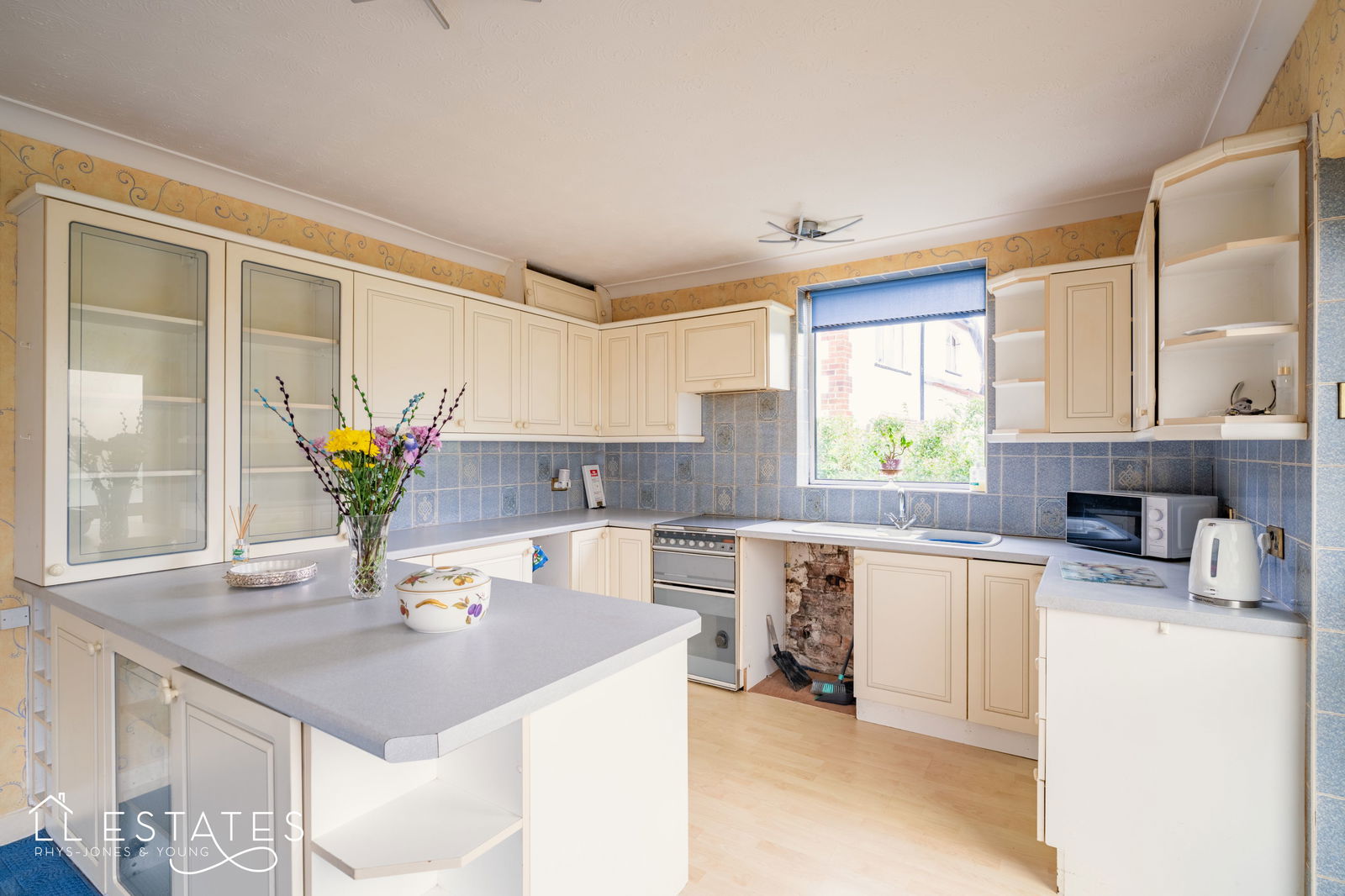 2 bed bungalow for sale in St. Asaph Road, Dyserth  - Property Image 6