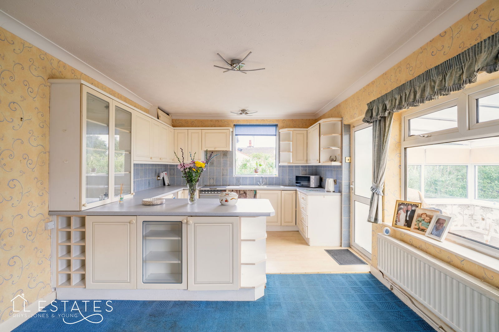 2 bed bungalow for sale in St. Asaph Road, Dyserth  - Property Image 5