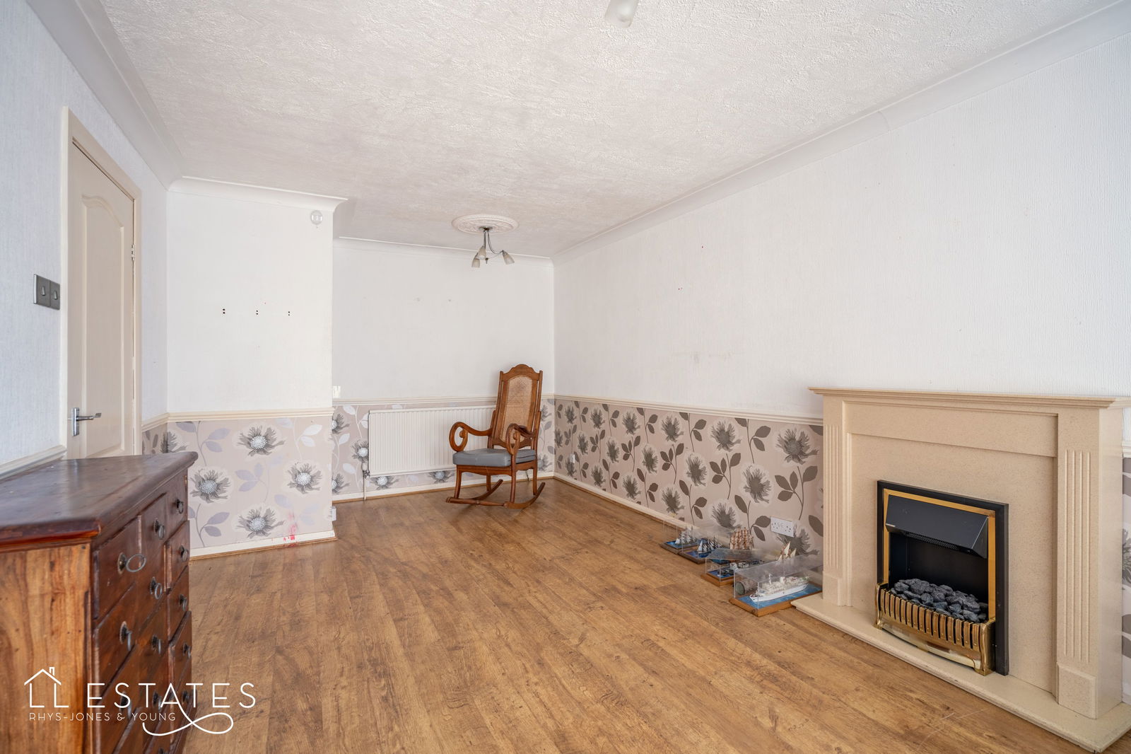 2 bed semi-detached bungalow for sale in Awelon Mor, Prestatyn  - Property Image 3