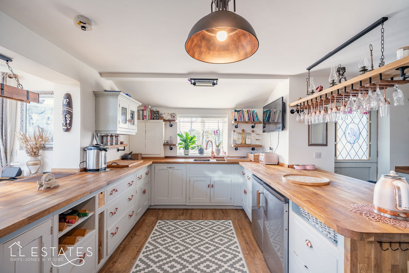 3 bed bungalow for sale in Kinmel Way, Towyn 4