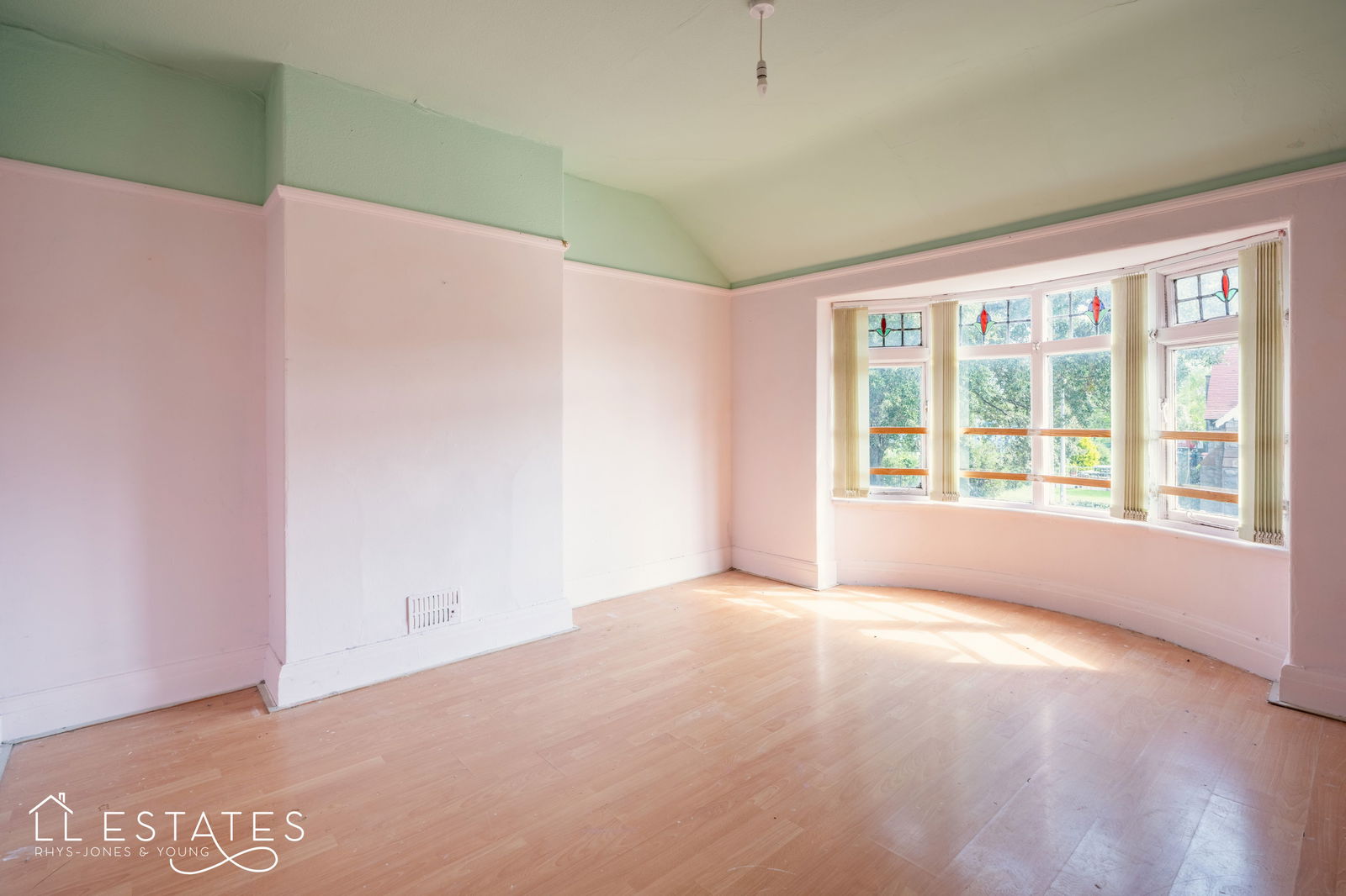 4 bed semi-detached house for sale in Berthes Road, Old Colwyn 7