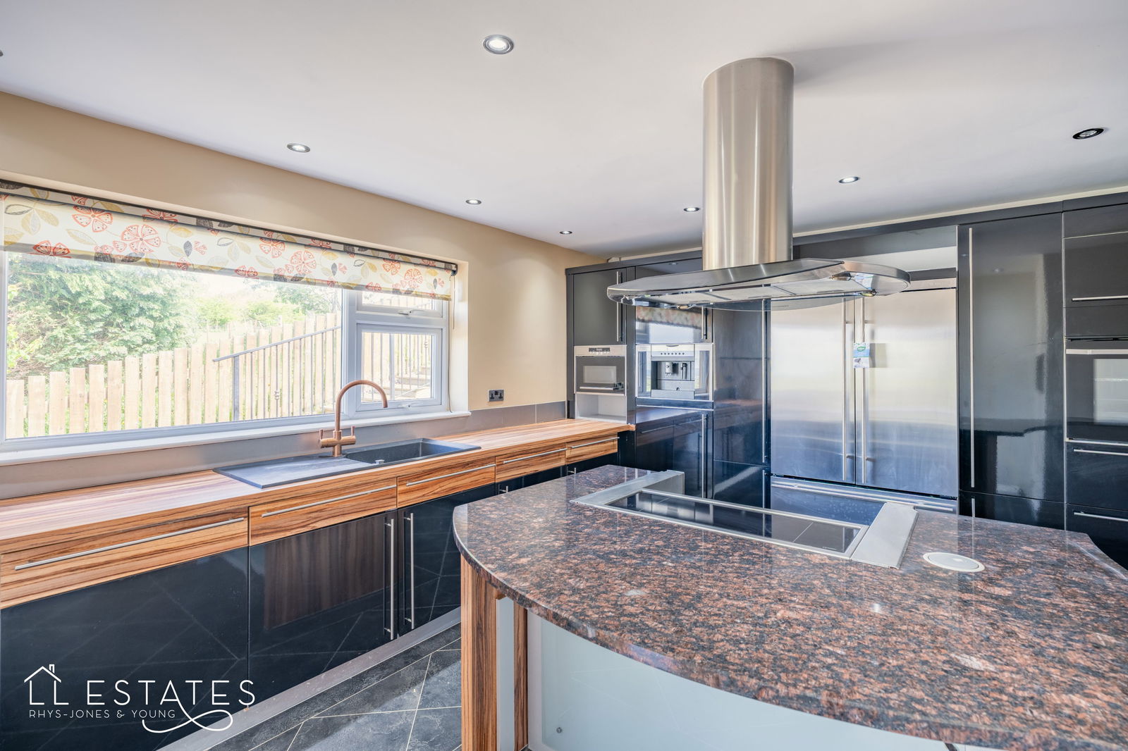 3 bed detached house for sale in Tremeirchion, LL17 0UN  - Property Image 7