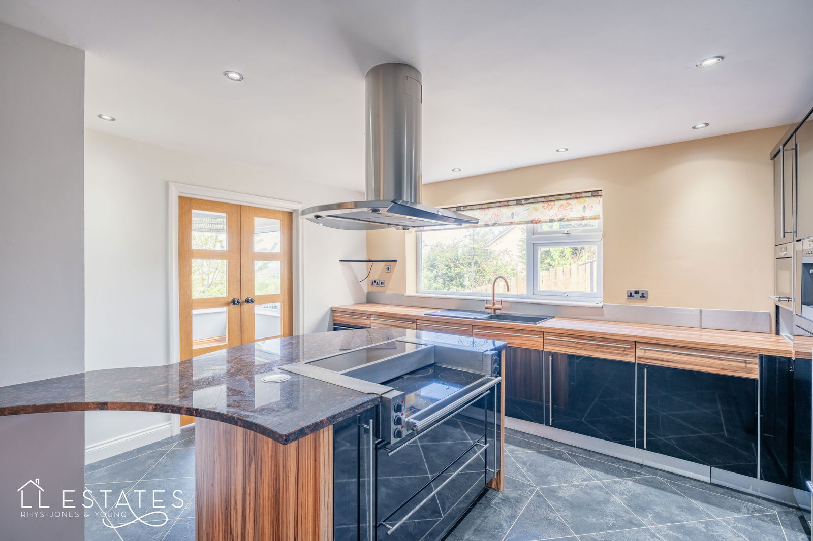 3 bed detached house for sale in Tremeirchion, LL17 0UN 5