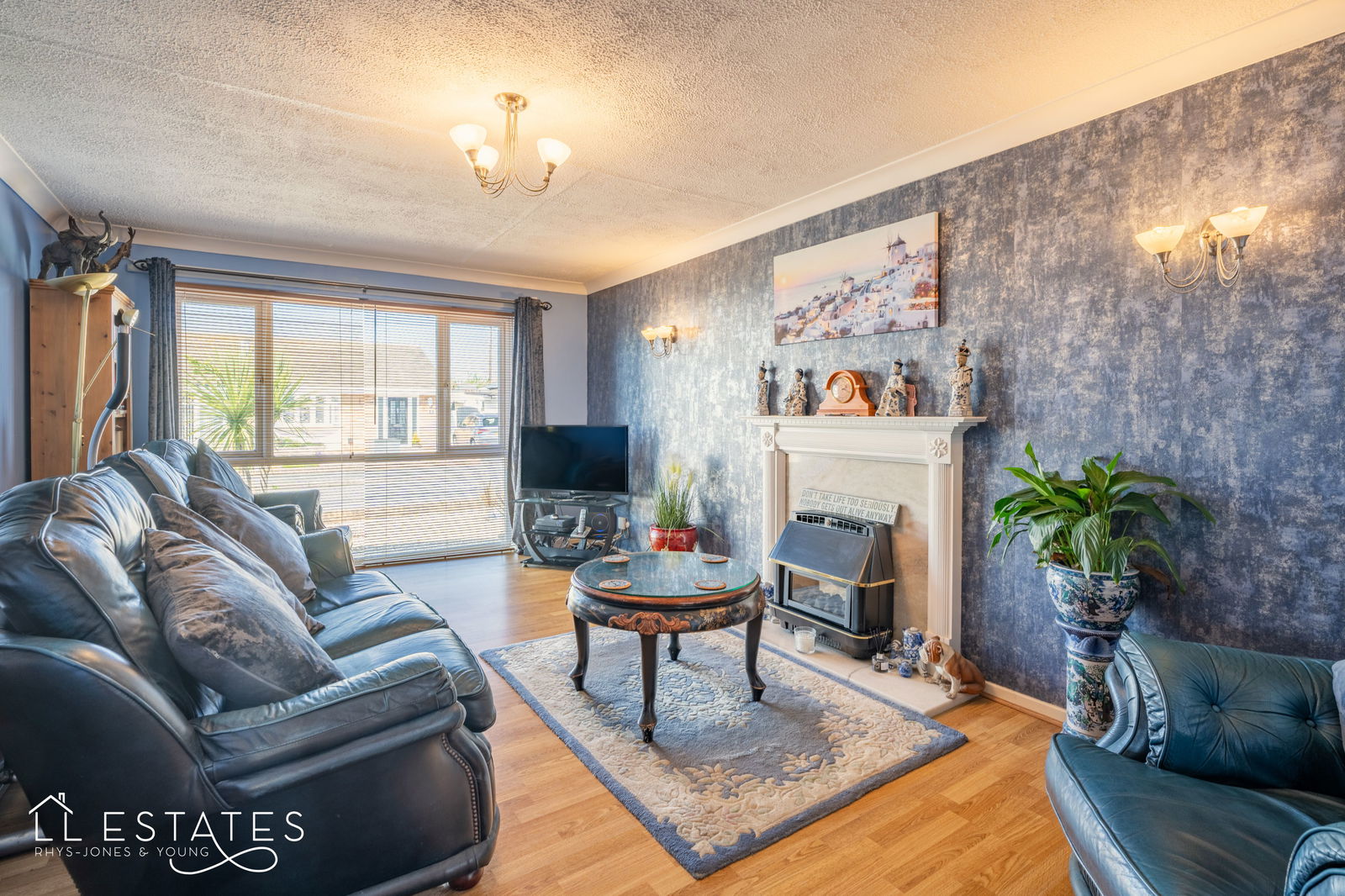 3 bed bungalow for sale in Oaklea Court, Rhyl  - Property Image 3