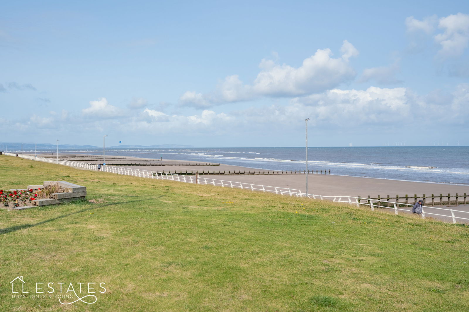 7 bed detached house for sale in Marine Drive, Rhyl, LL18 3AY  - Property Image 24