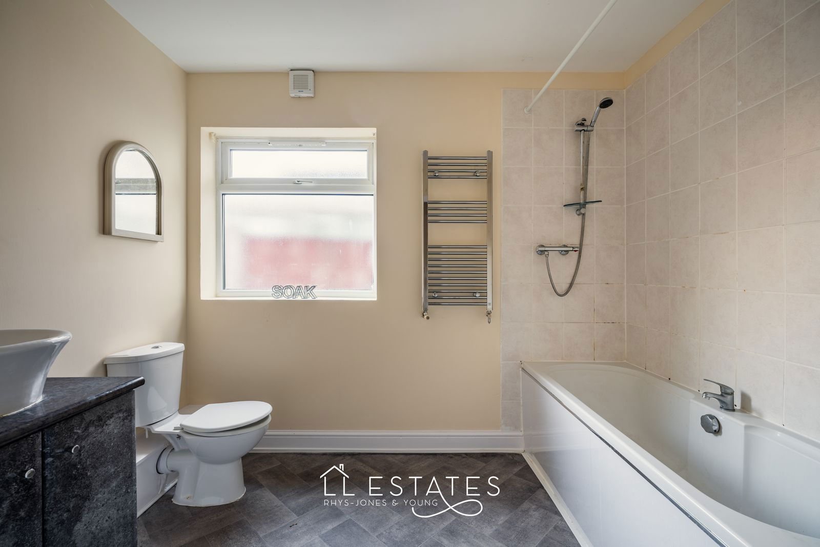 2 bed ground floor flat to rent in John Street, Rhyl, LL18 1PP  - Property Image 8