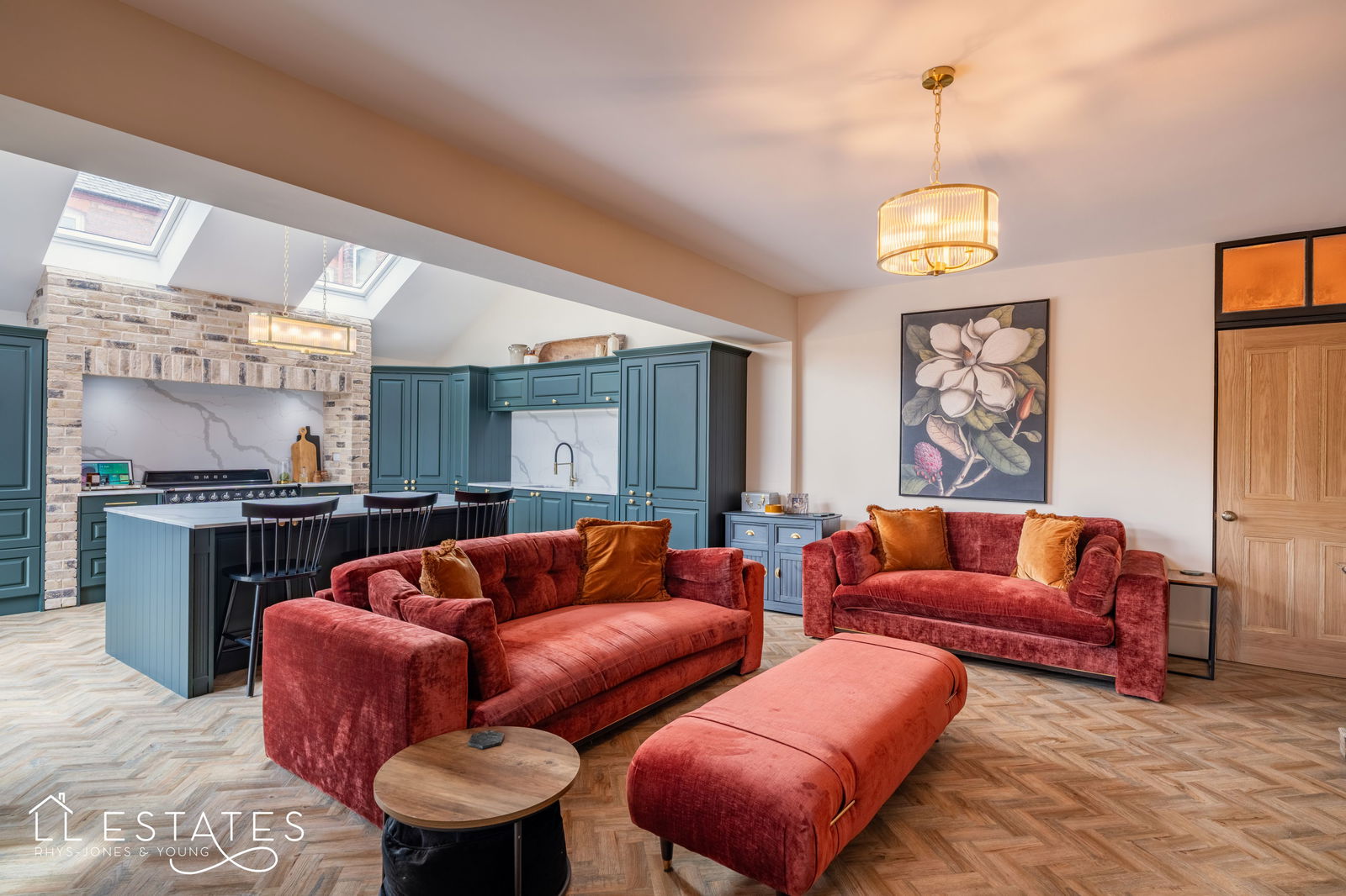 5 bed semi-detached house for sale in Queens Walk, Rhyl  - Property Image 5