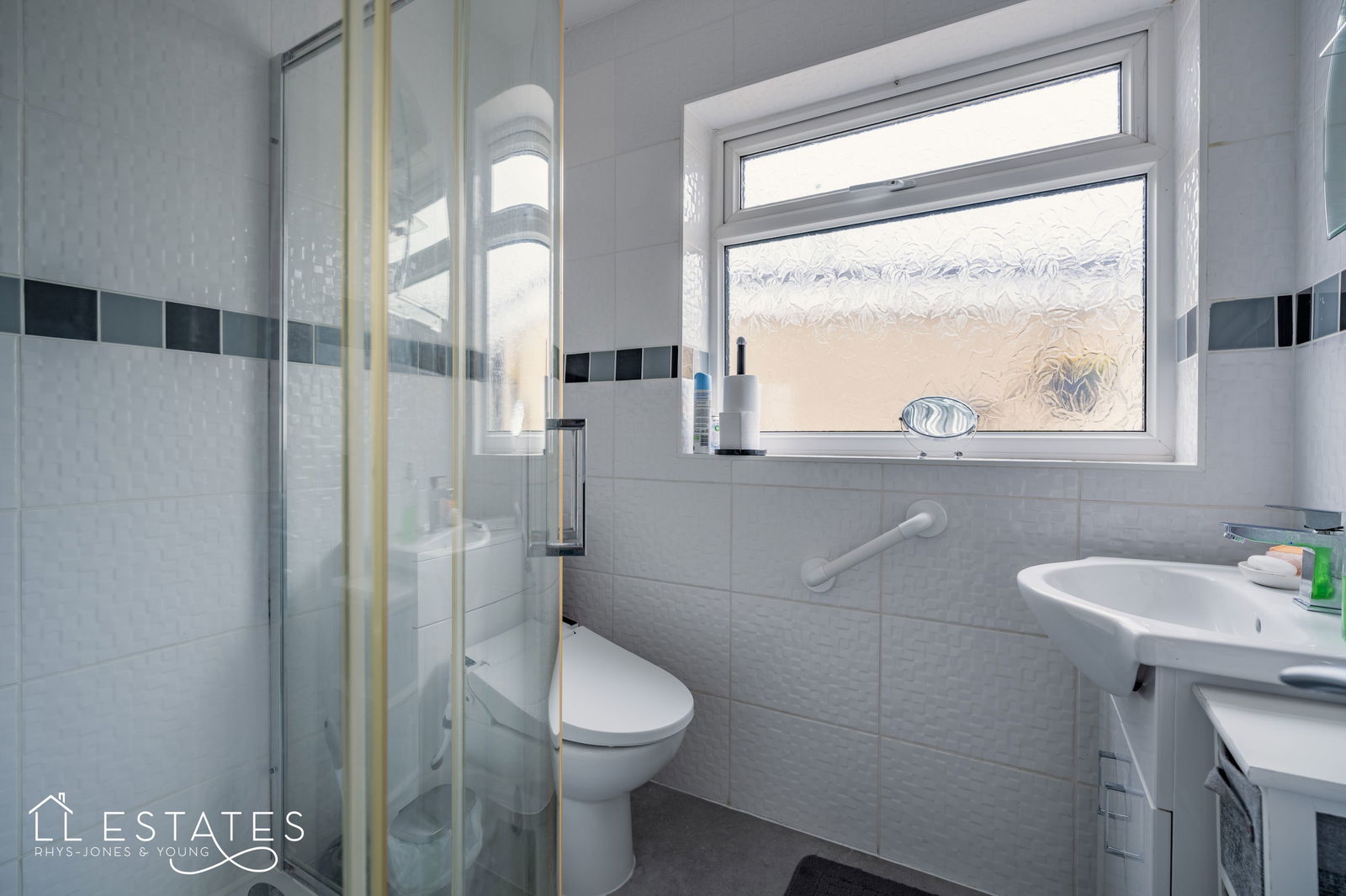 2 bed semi-detached bungalow for sale in Llys Charles, Towyn  - Property Image 6