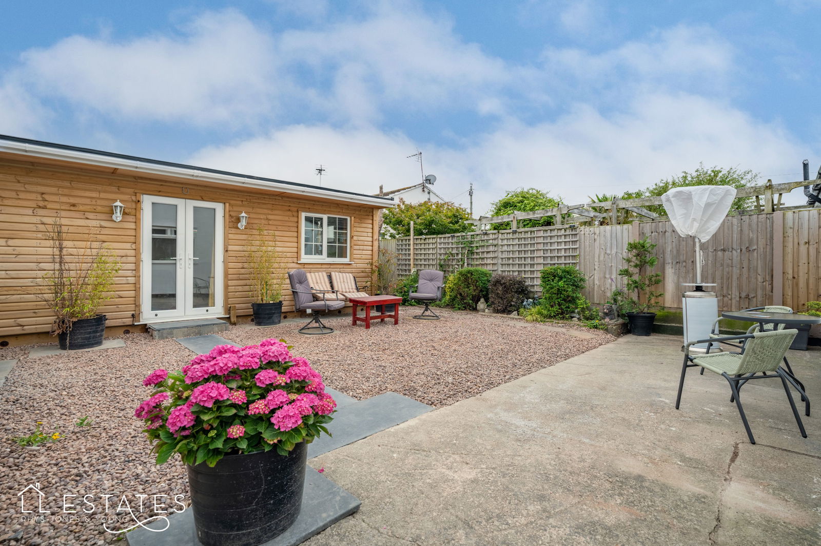 2 bed semi-detached bungalow for sale in Llys Charles, Towyn  - Property Image 9