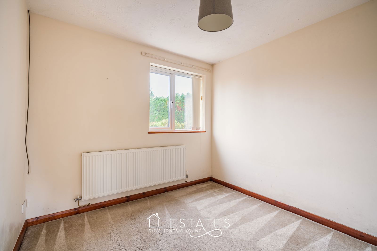 2 bed semi-detached bungalow to rent in Bryn Cwnin Road, Rhyl, LL18 4UD  - Property Image 6