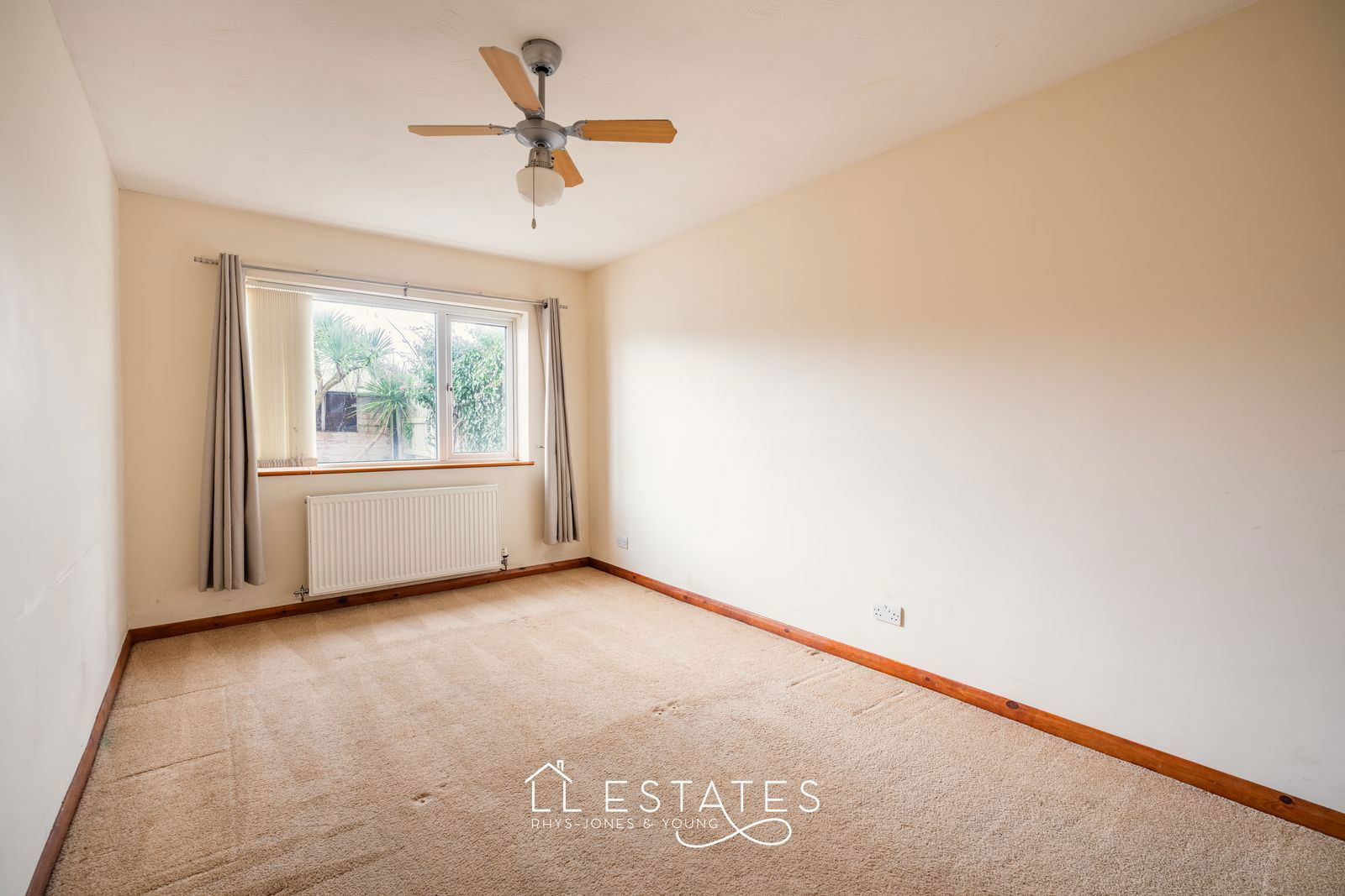 2 bed semi-detached bungalow to rent in Bryn Cwnin Road, Rhyl, LL18 4UD 6