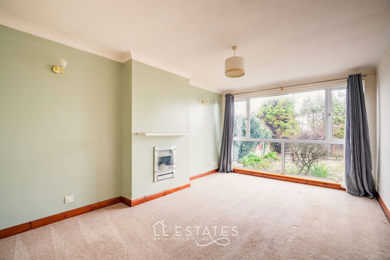 2 bed semi-detached bungalow to rent in Bryn Cwnin Road, Rhyl, LL18 4UD 4