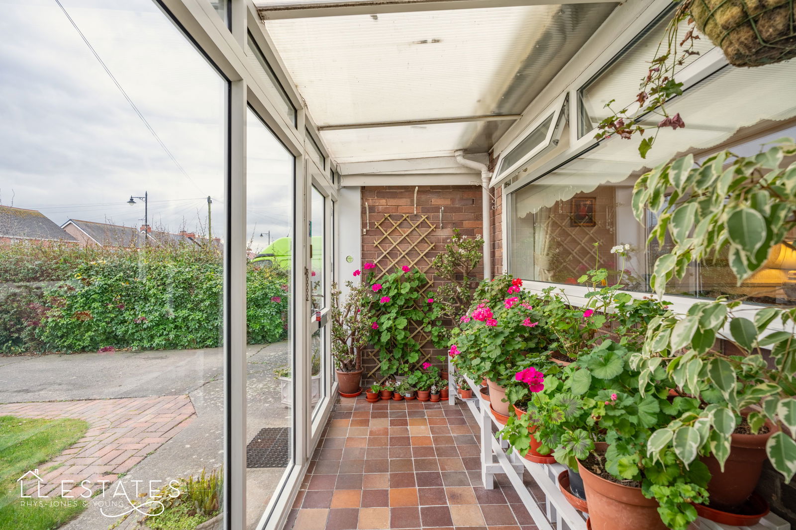 2 bed bungalow for sale in Fairlands Crescent, Rhuddlan 1