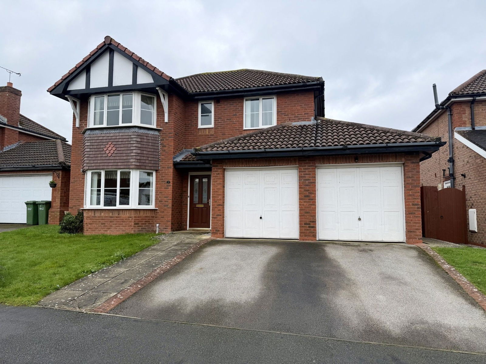 4 bed detached house to rent in Lon Ystrad, Rhyl, LL18 4DL  - Property Image 1