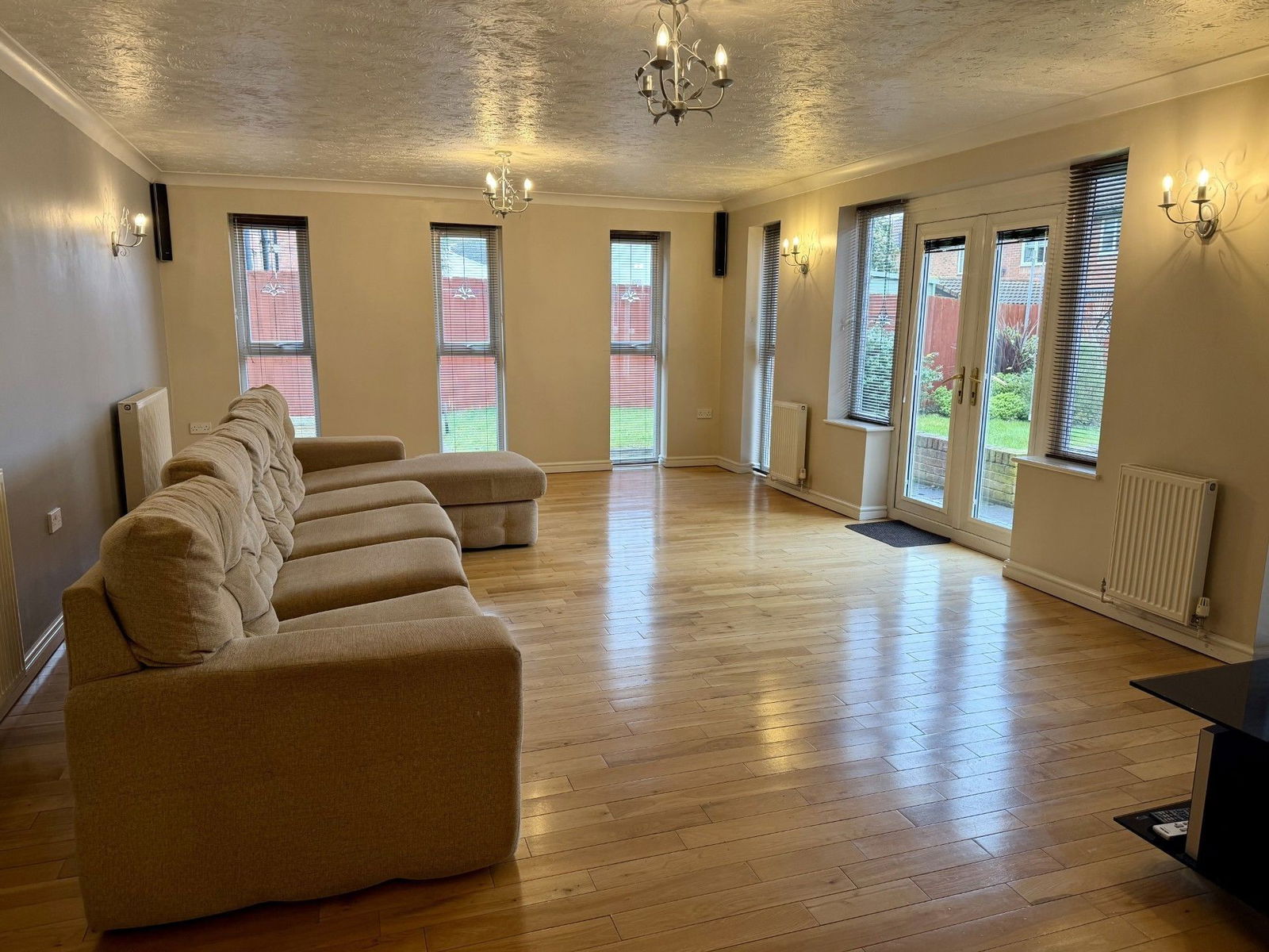 4 bed detached house to rent in Lon Ystrad, Rhyl, LL18 4DL 4