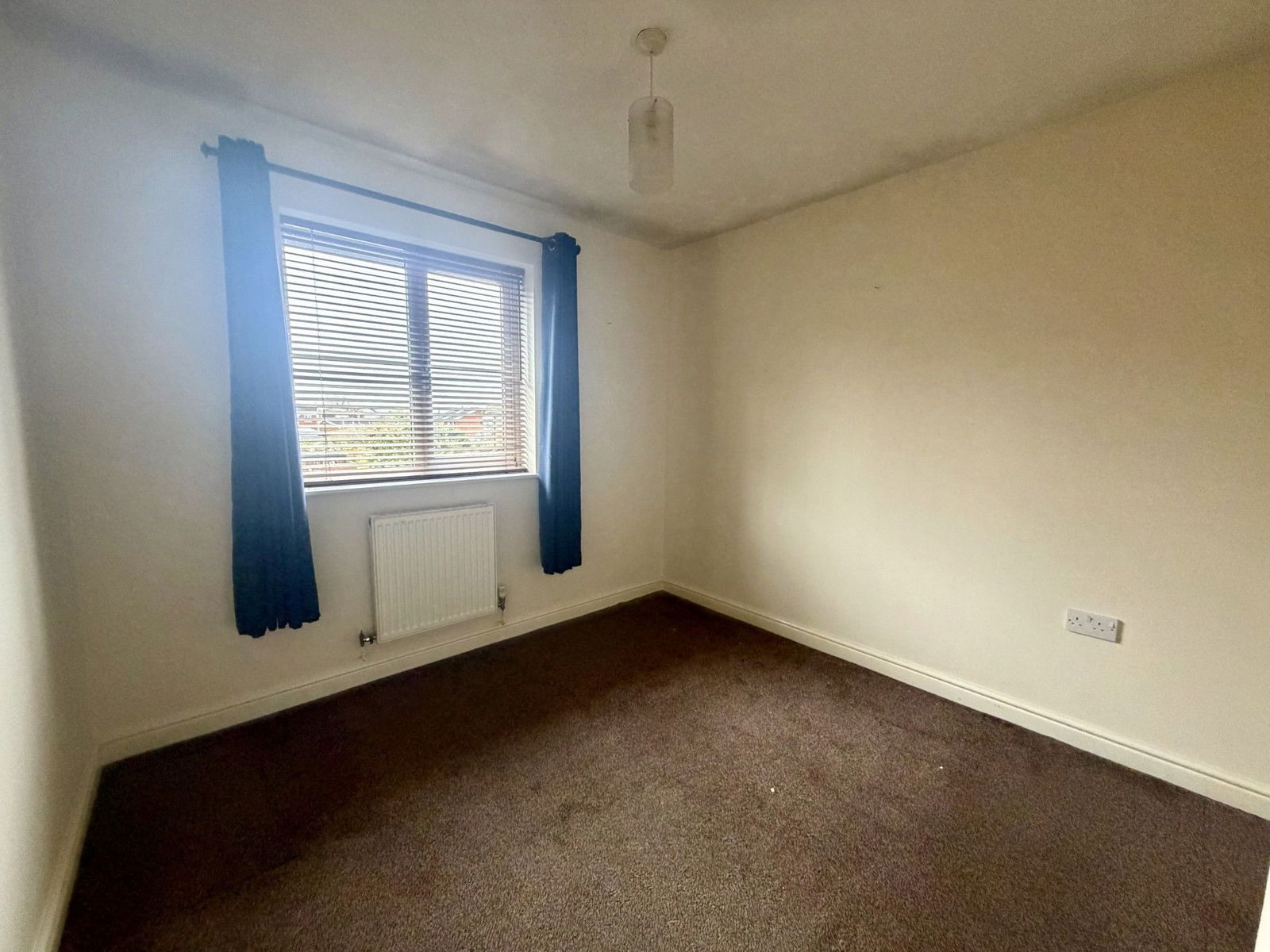 4 bed detached house to rent in Lon Ystrad, Rhyl, LL18 4DL 3