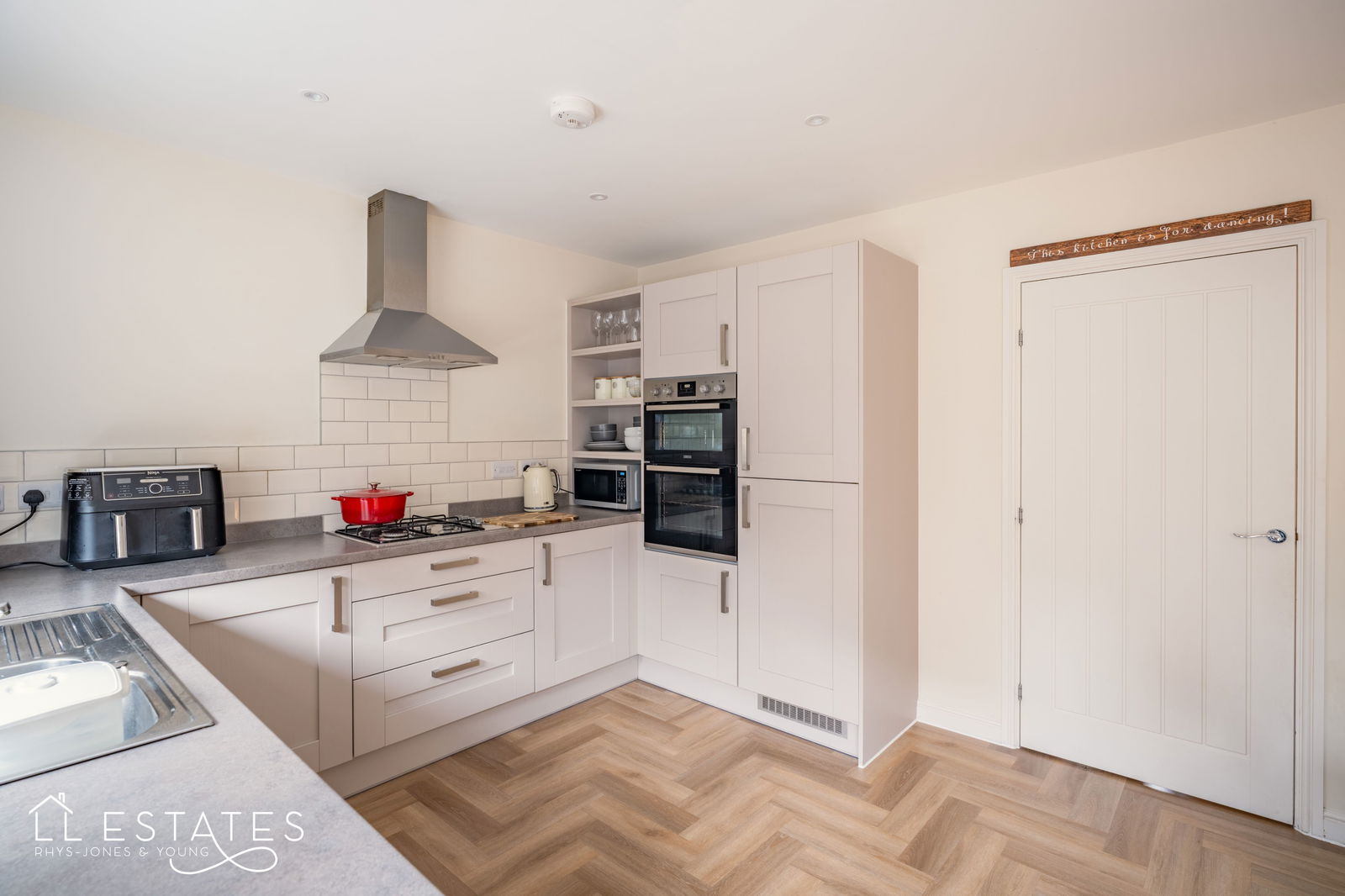 3 bed semi-detached house for sale in Maes Cwyfan, Dyserth  - Property Image 4