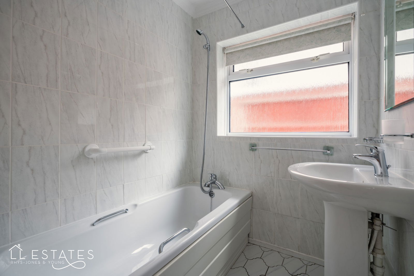 3 bed bungalow for sale in Riversdale, Conway Crescent, Llandudno 8