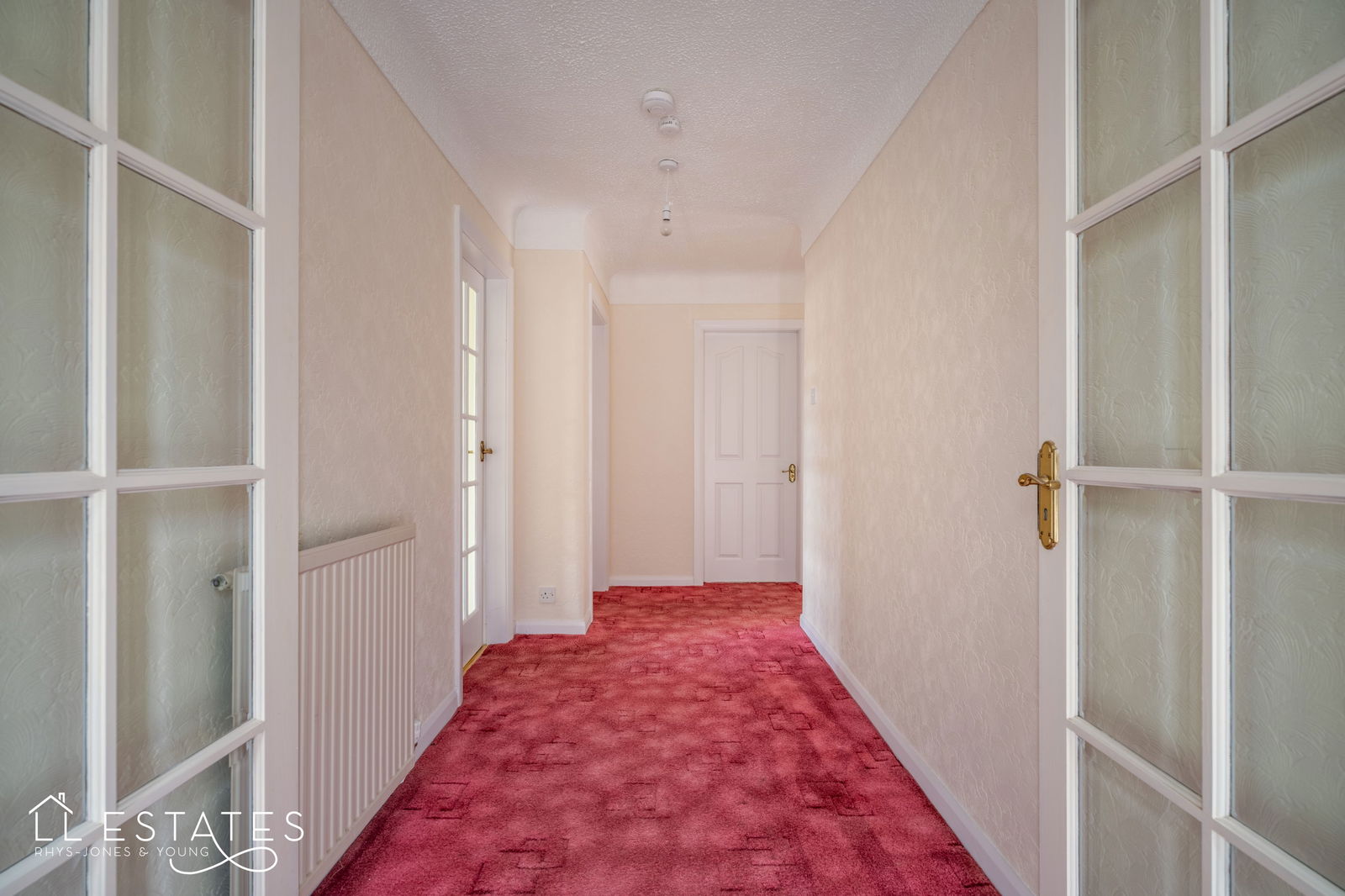 3 bed bungalow for sale in Riversdale, Conway Crescent, Llandudno  - Property Image 2