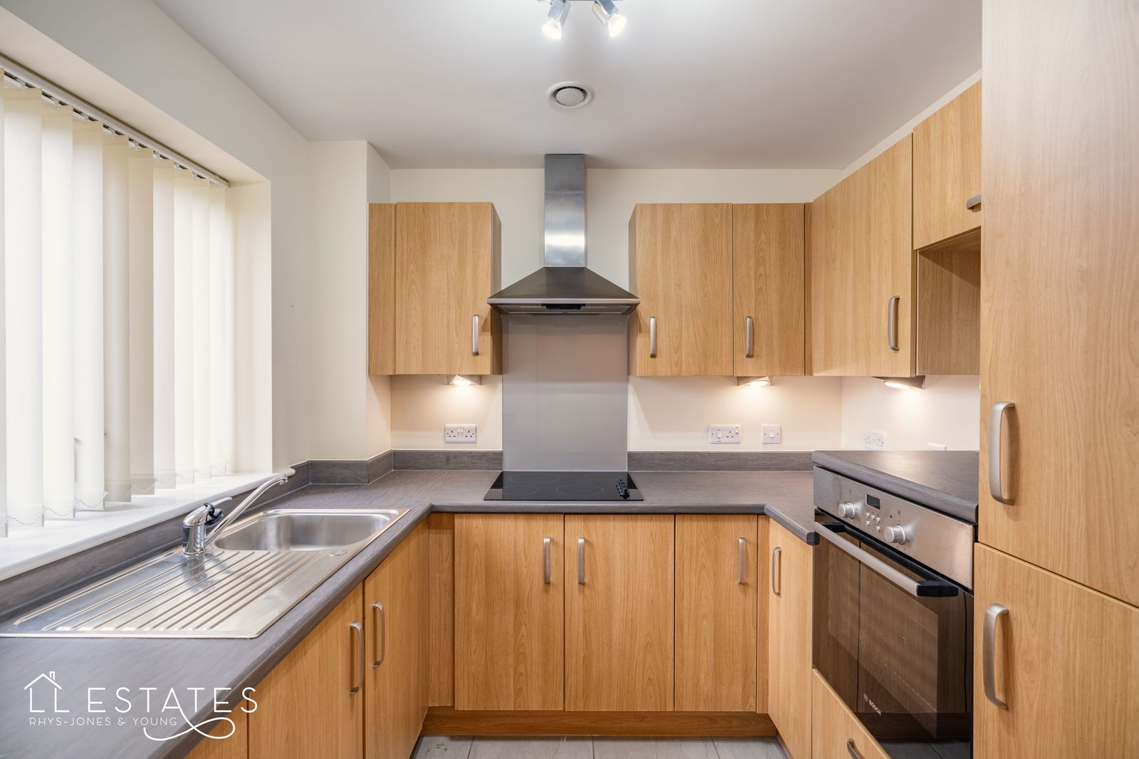 1 bed ground floor flat for sale in Sandy Lane, Prestatyn, LL19 7AX  - Property Image 2