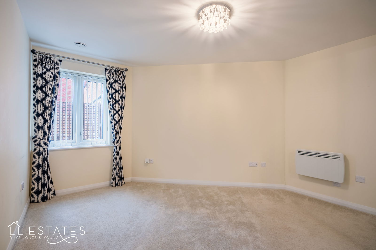 1 bed ground floor flat for sale in Sandy Lane, Prestatyn, LL19 7AX 5