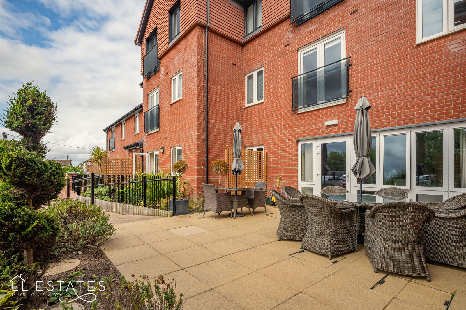 1 bed ground floor flat for sale in Sandy Lane, Prestatyn, LL19 7AX  - Property Image 11