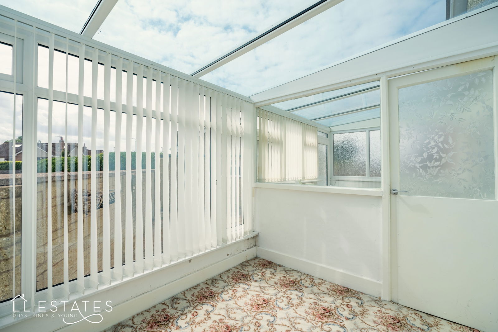 3 bed bungalow for sale in Highlands Close, Rhuddlan  - Property Image 12