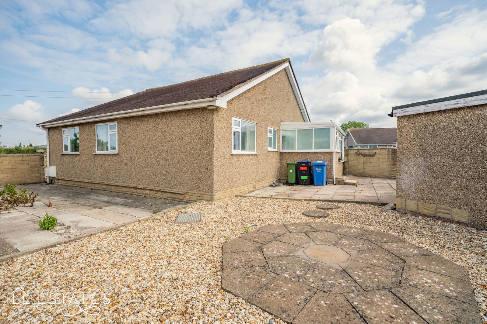 3 bed bungalow for sale in Highlands Close, Rhuddlan  - Property Image 13
