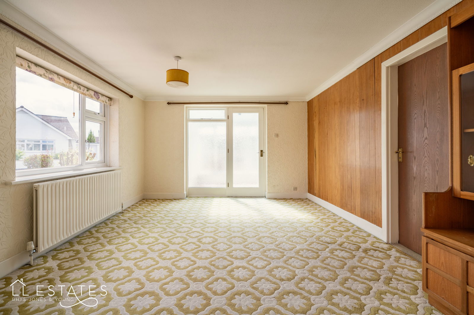 3 bed bungalow for sale in Highlands Close, Rhuddlan 4