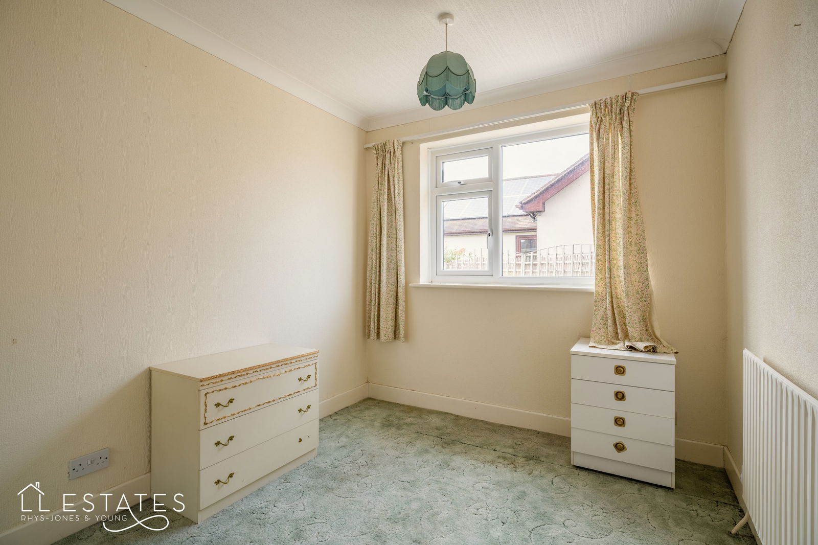 3 bed bungalow for sale in Highlands Close, Rhuddlan  - Property Image 8