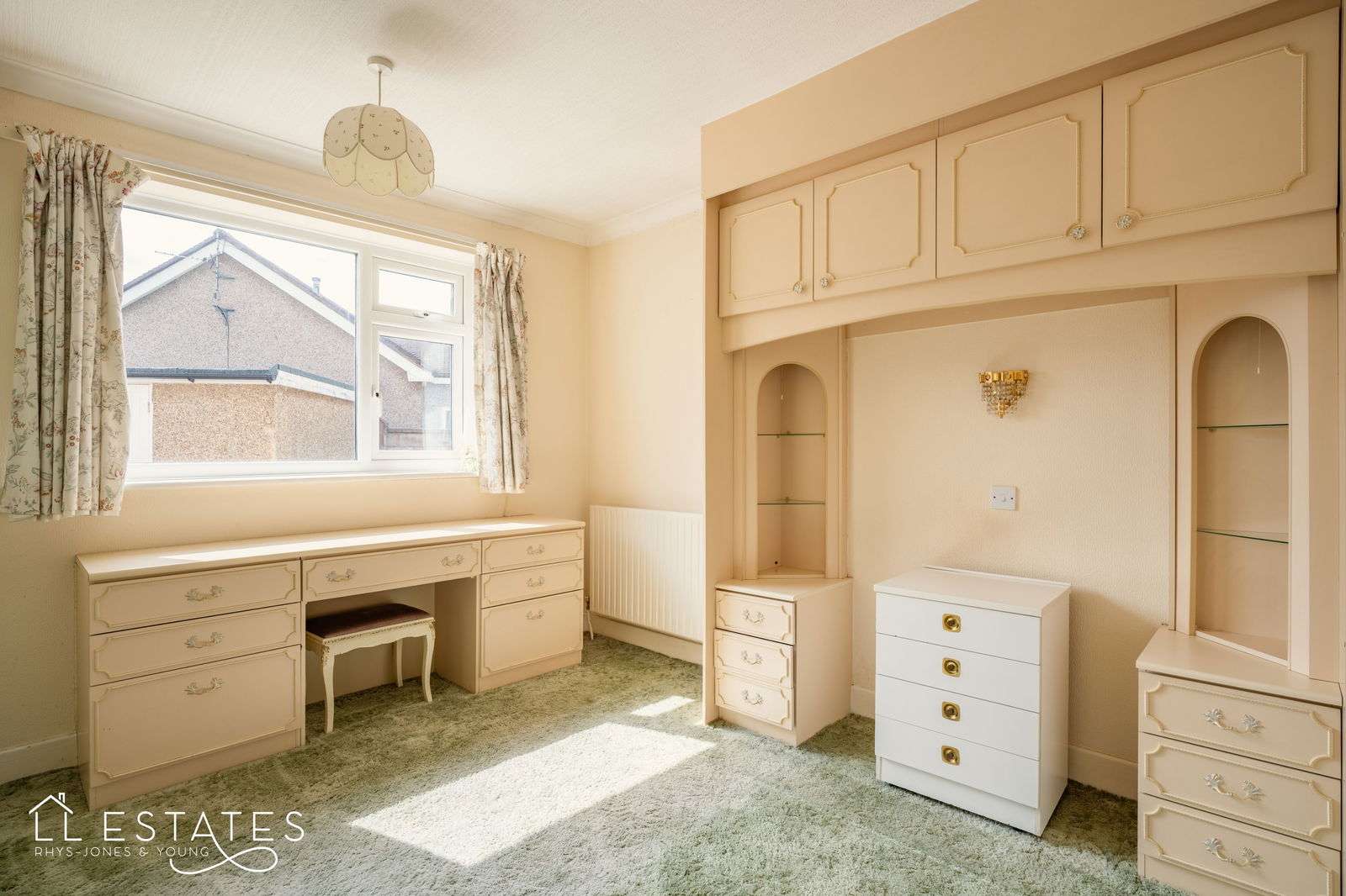 3 bed bungalow for sale in Highlands Close, Rhuddlan  - Property Image 9