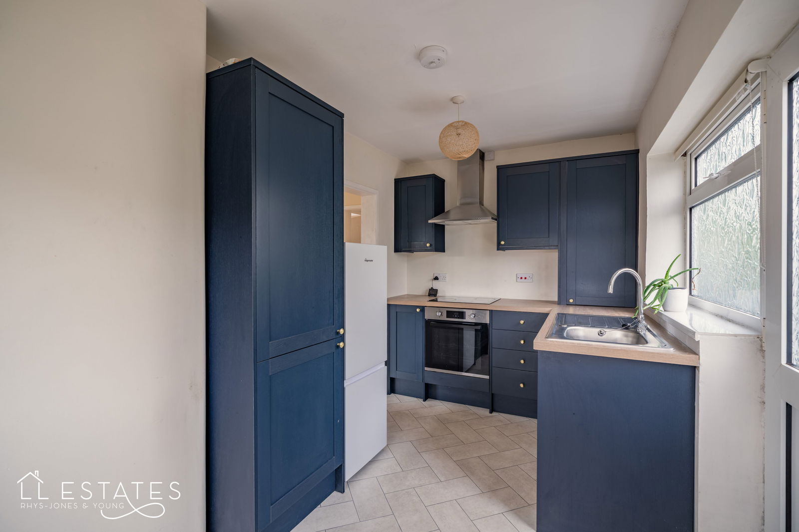 2 bed semi-detached bungalow for sale in Bangor Crescent, Prestatyn 1