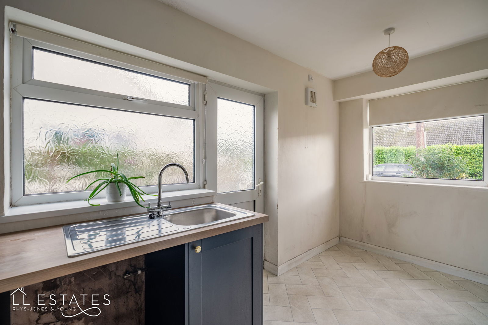 2 bed semi-detached bungalow for sale in Bangor Crescent, Prestatyn 2