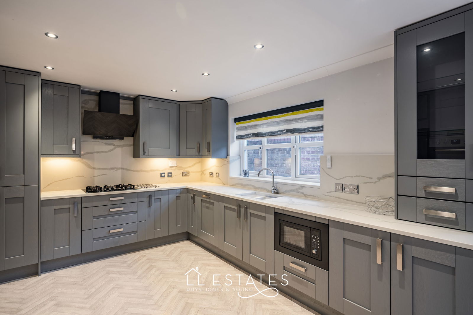 5 bed detached house for sale in Lon Y Berllan, Abergele 4