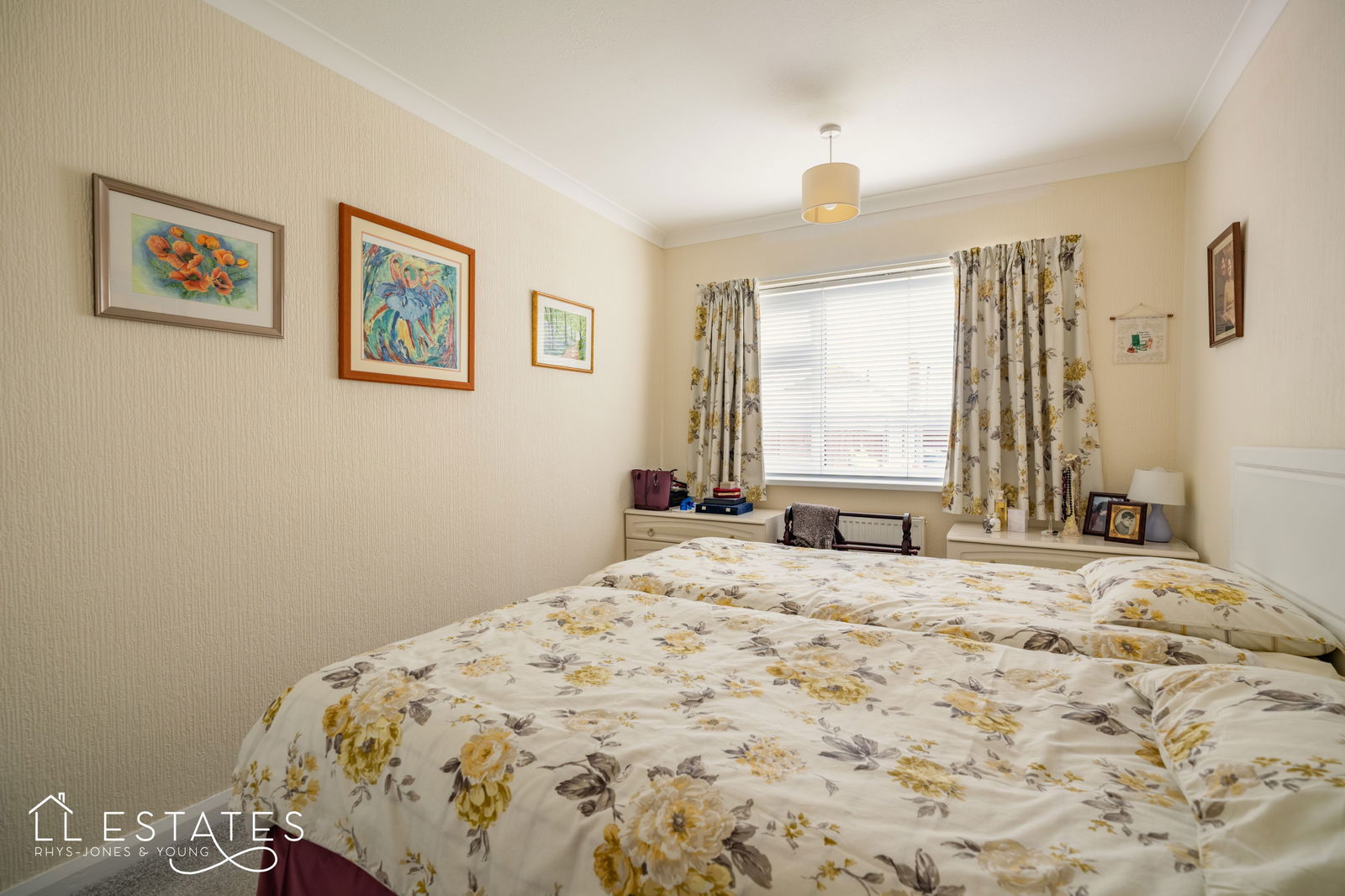 2 bed bungalow for sale in Garnett Drive, Prestatyn  - Property Image 6