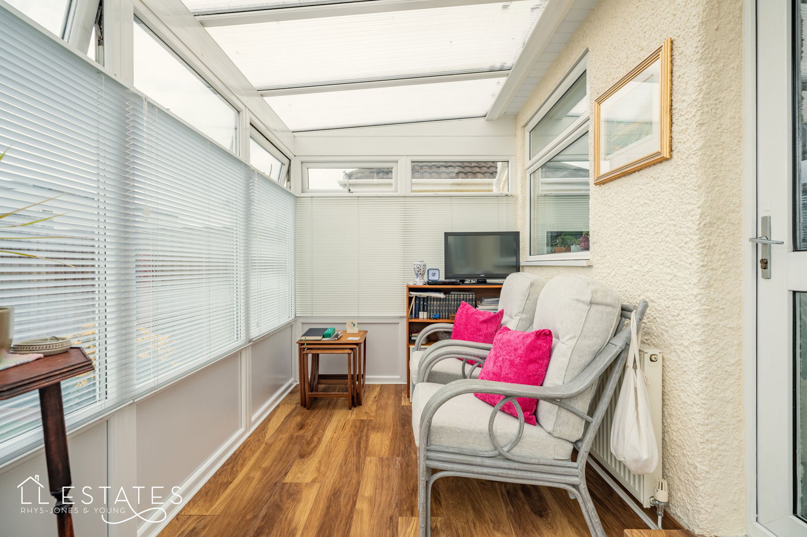 2 bed bungalow for sale in Garnett Drive, Prestatyn  - Property Image 8