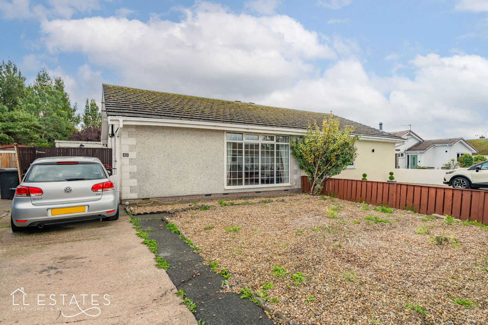 2 bed semi-detached bungalow for sale in Towyn Way West, Towyn  - Property Image 1
