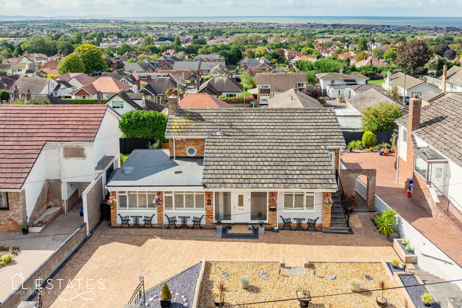 3 bed detached house for sale in Orme View Drive, Prestatyn, LL19 9PG  - Property Image 5