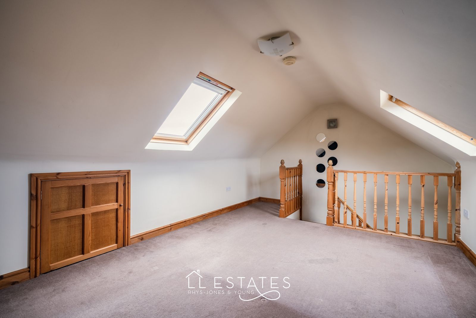 3 bed semi-detached house to rent in Fern Avenue, Prestatyn, LL19 9DN 8